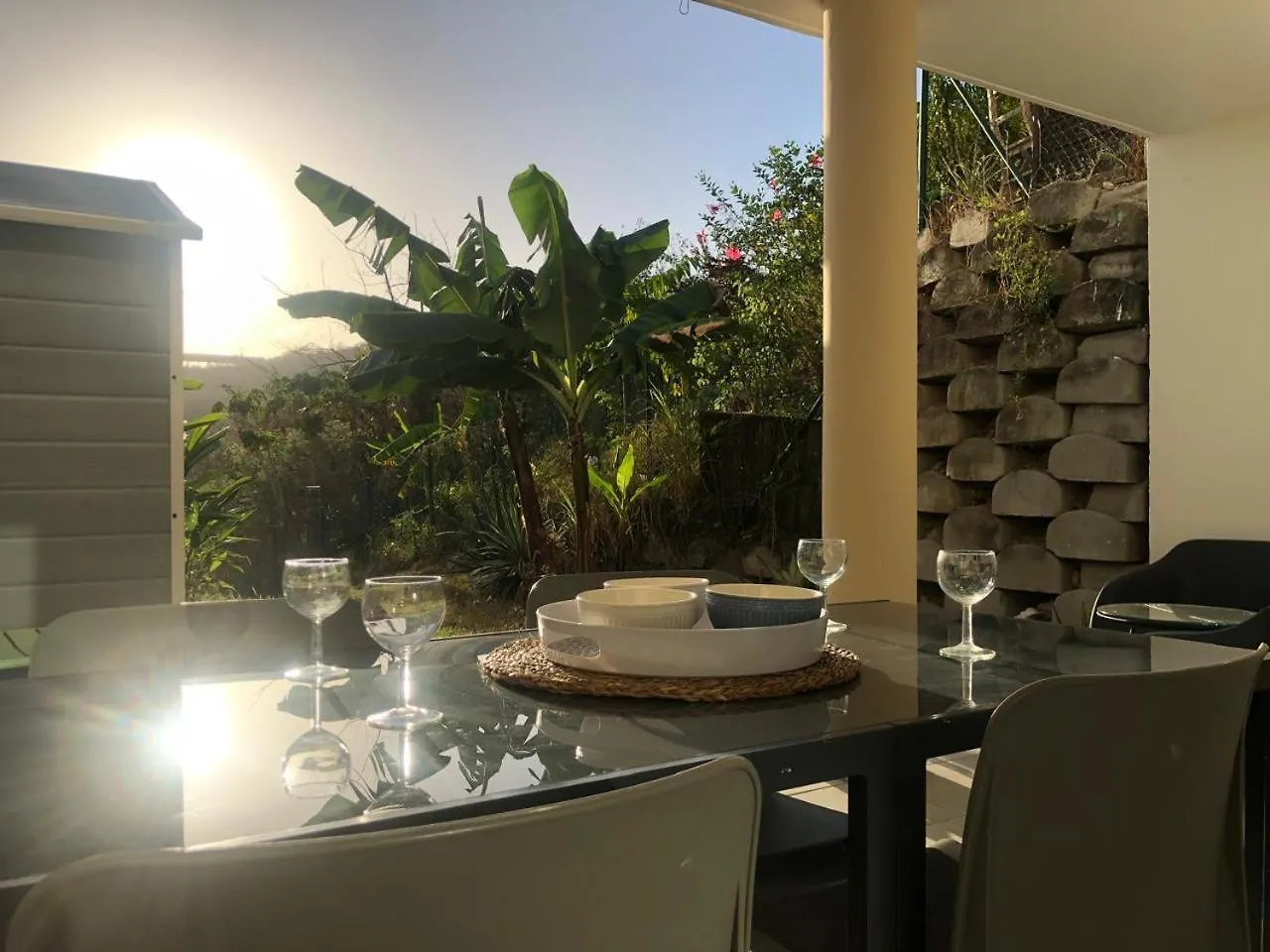T2 Rez De Jardin Vue Mer Le Carbet Martinica